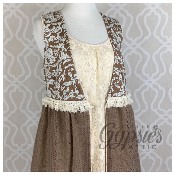 A’reve Tapestry Tunic Layering Vest - Picture 7 of 13